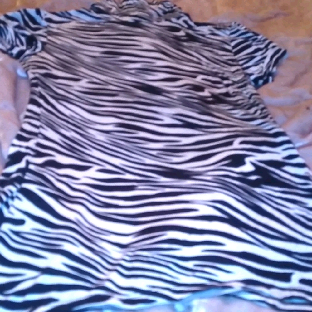 M 6 degrees zebra patterned top